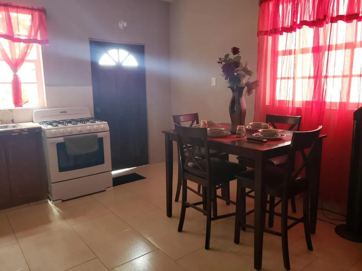 Wilson'S Residence Carnbee Village Trinidad And Tobago